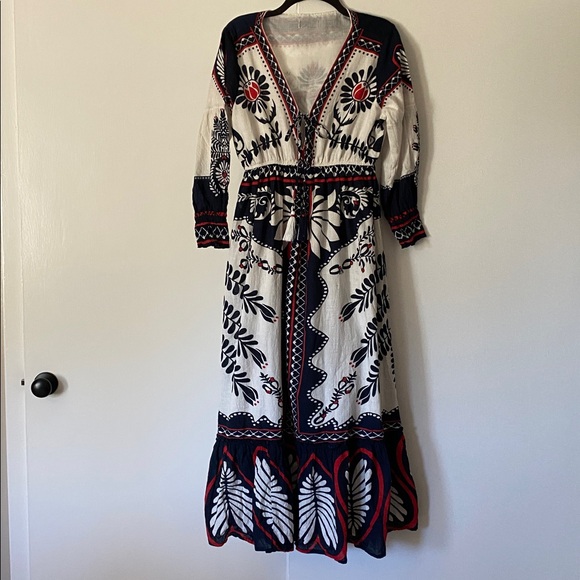 Dresses & Skirts - Bohemian Embroidered Maxi Dress